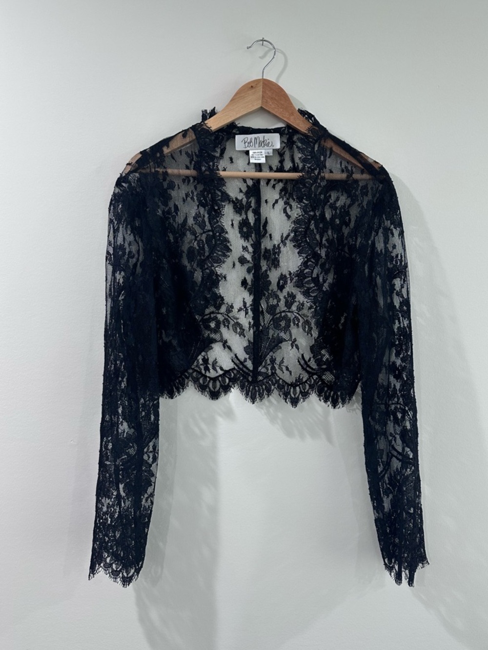 Bob Mackie long sleeve lace shrug cropped black large